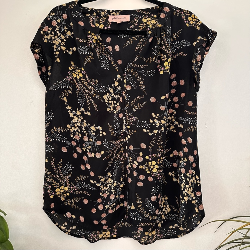 Philosophy black floral blouse size medium. From Nordstrom Rack